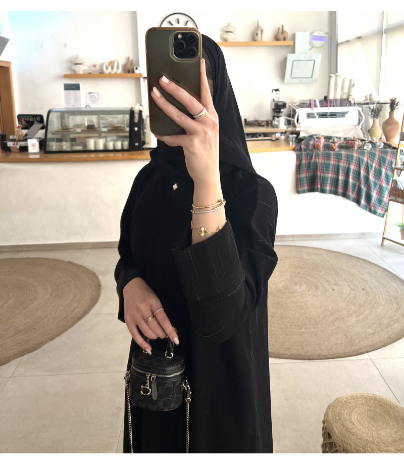 عباية 00384 راقية وعملية بخامة ماتحتاج كوي بعد الغسيل