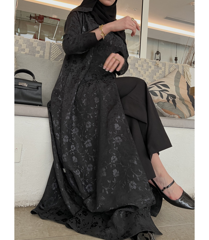 عباية 00385 عملية ورسمية بخامة كريب 
