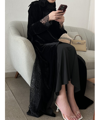 عباية 00393 مخمل مع تدخيلة الدانتيل الأسود