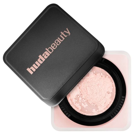 بودرة هدى بيوتي إيزي بيك Huda Beauty Easy Bake درجة Cherry Blossom Cake - حجم 20 جرام بودرة هدى بيوتي إيزي بيك Huda Beauty Easy Bake درجة Cherry Blossom Cake - حجم 20 جرام