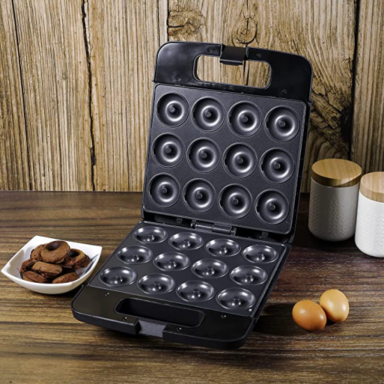 مكينة صنع الدونات سعة 12 قطعة بطلاء مانع للالتصاق KNDM6367