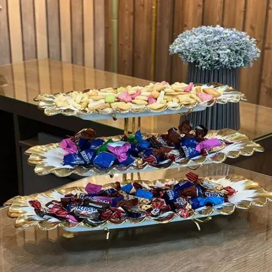  ستاند حلويات ٣ رفوف سيراميك فاخر باللون الأبيض والذهبي