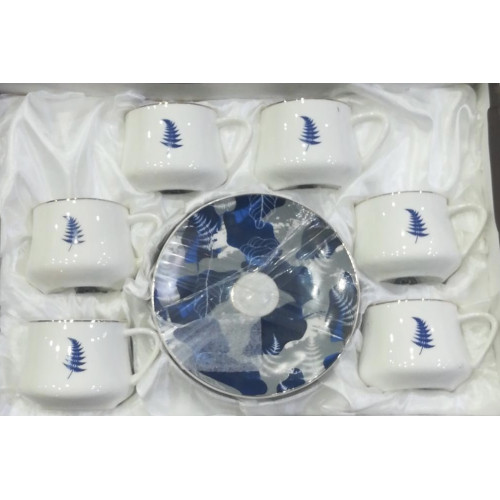 طقم اكواب ستة قطع مميزه مع صحونها برسمة ورقه شجر طقم اكواب ستة قطع مميزه مع صحونها برسمة ورقه شجر