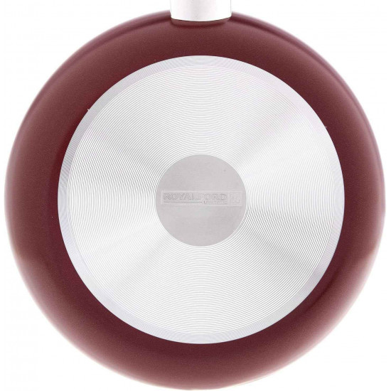 مقلاة من رويال فورد 28 سم غير لاصقة بمقبض مريح مقلاة من رويال فورد 28 سم غير لاصقة بمقبض مريح