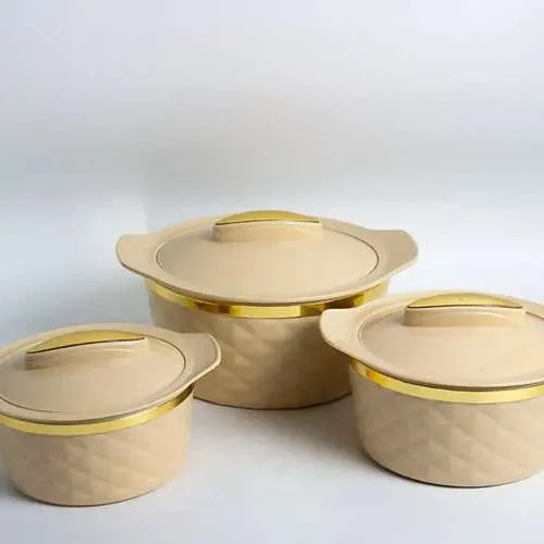 طقم حافظات أنيقة باللون البيج والذهبي 3 احجام مختلفة طقم حافظات أنيقة باللون البيج والذهبي 3 احجام مختلفة