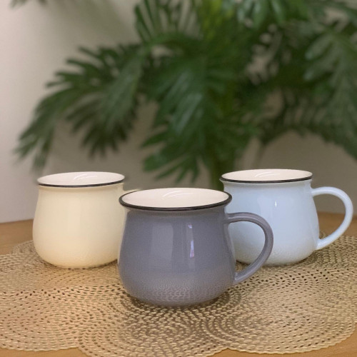 كوب قهوة سراميك بثلاث الوان مختلفة