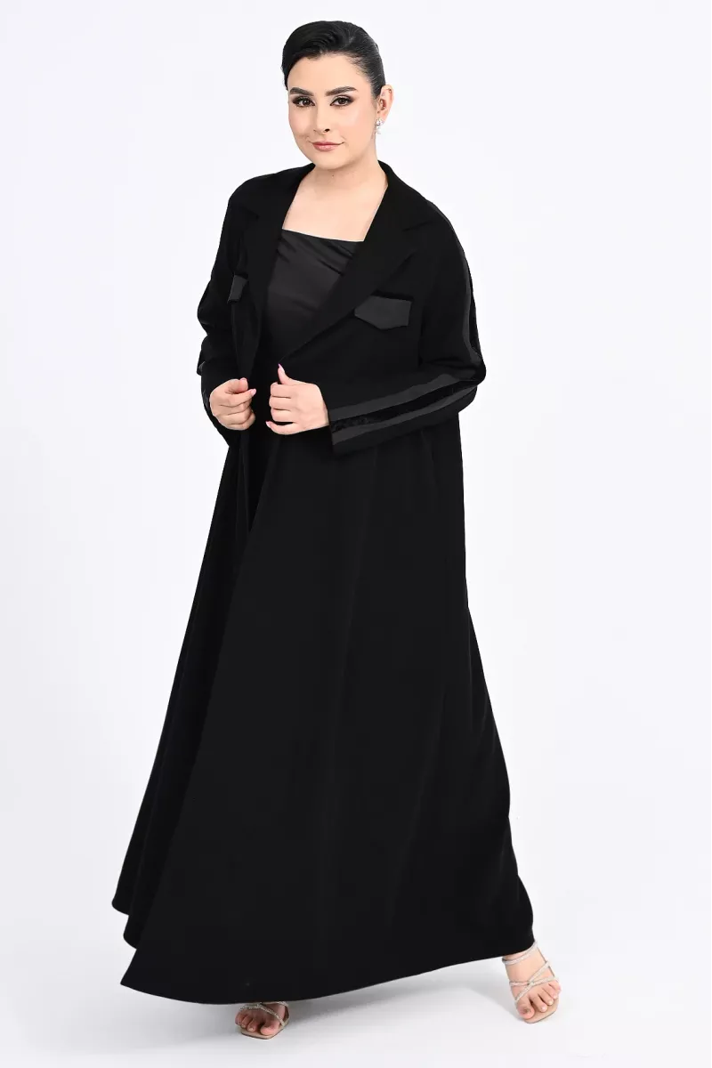 عباية كريب أسود مع جاكار 01012