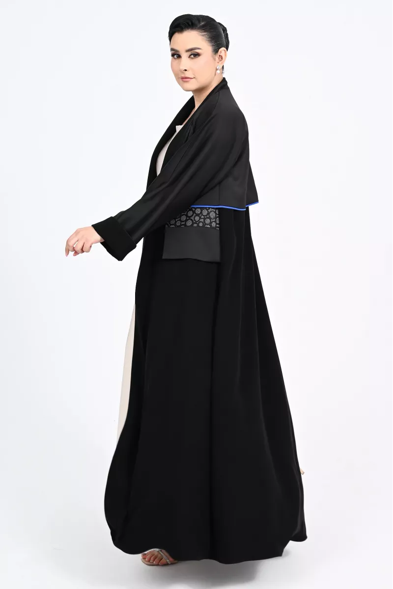 عباية كريب أسود مع جاكار 0108