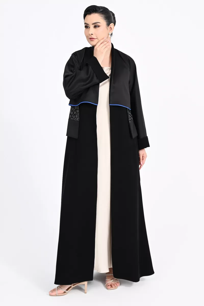 عباية كريب أسود مع جاكار 0108