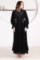 عباية 01045 عباية بليزر بقصّة فضفاضة من الكريب مع ياقة جاكار 