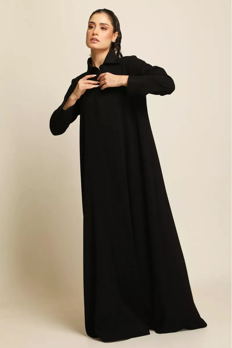 عباية كريب ناعم أسود 082