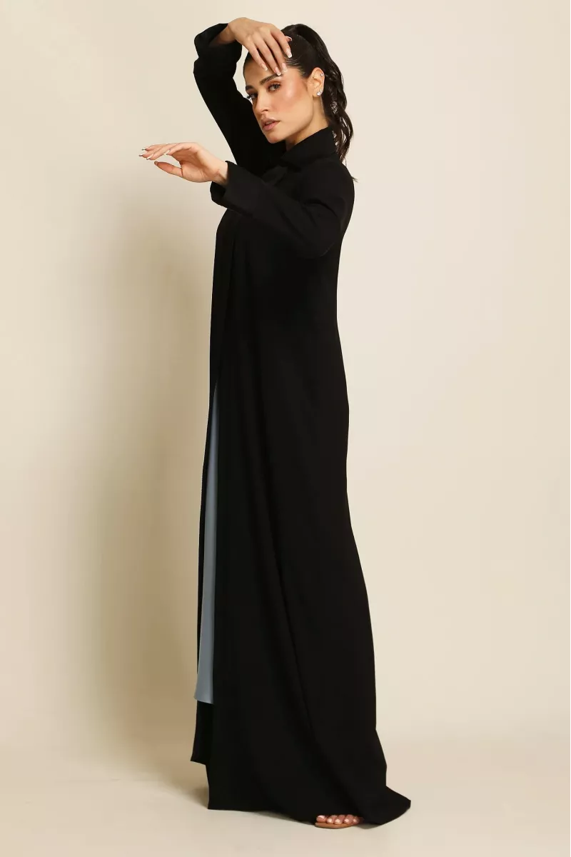 عباية كريب ناعم أسود 082