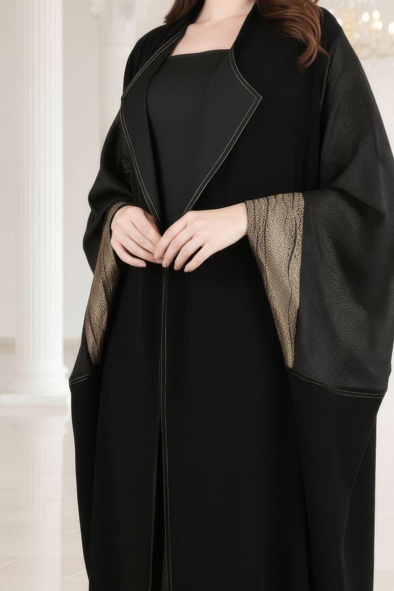 عباية 01058 عباية راقية من الكريب الأسود مع أورجانزا