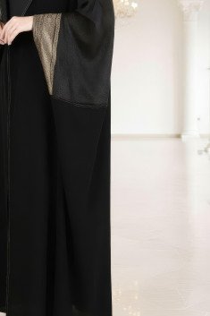 عباية 01058 عباية راقية من الكريب الأسود مع أورجانزا