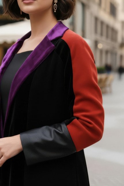 عباية 01038 كريب ومخمل بأصفاد جلدية