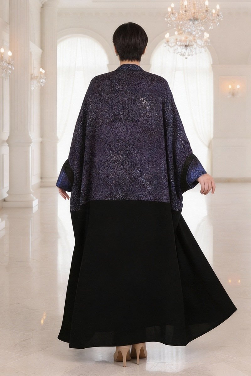 عباية 01050 كريب أسود غني الملمس مع جاكار