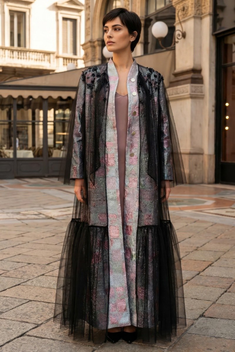 عباية جاكار بارز مميز مع تل أسود 010133 عباية جاكار بارز مميز مع تل أسود 010133