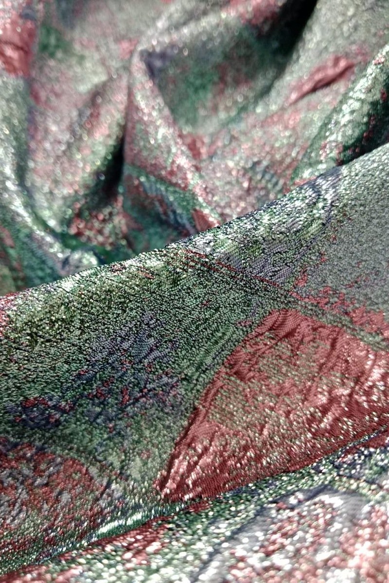 عباية جاكار بارز مميز مع تل أسود 010133