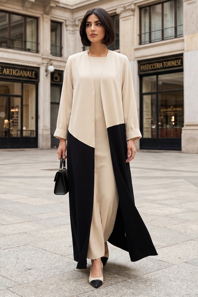 عباية كريب فاخر أوف وايت مع أسود 010134