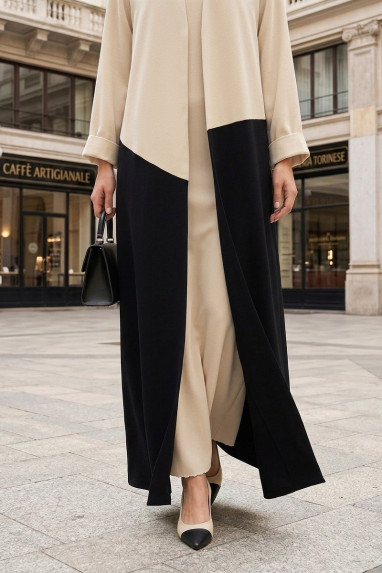 عباية كريب فاخر أوف وايت مع أسود 010134