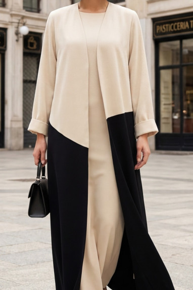 عباية كريب فاخر أوف وايت مع أسود 010134