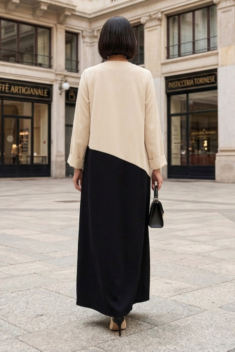 عباية كريب فاخر أوف وايت مع أسود 010134