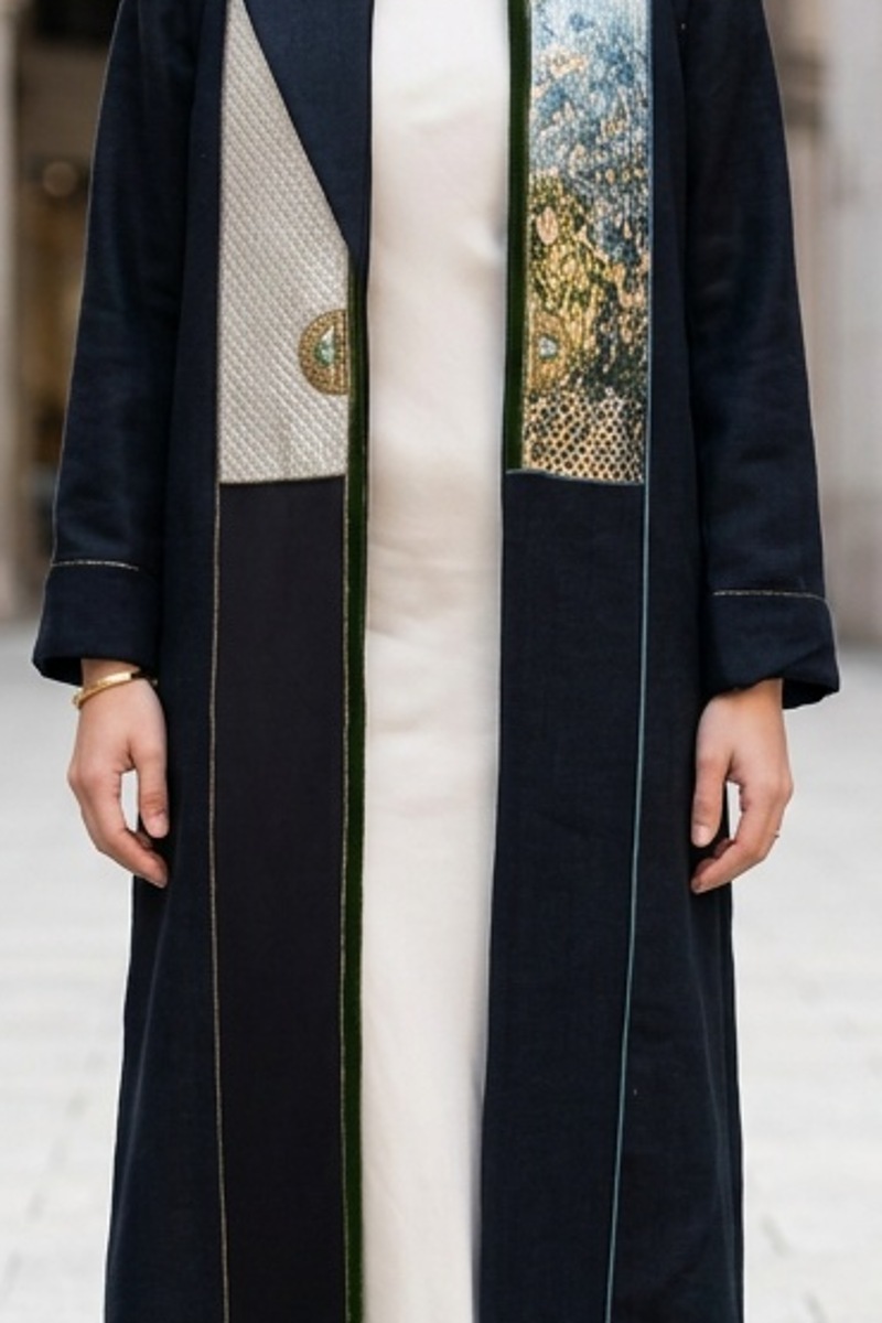 عباية كتان أسود فاخر مع جاكار ومخمل خفيف 010135