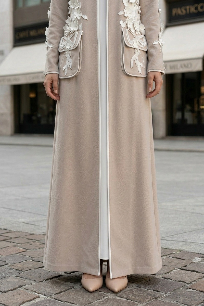 عباية كتان لينين فاخر بيج محايد مزينة بزهور بيضاء 010137