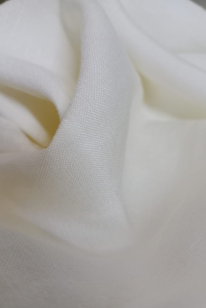 عباية كتان أبيض مائل لأوف وايت فاخر مع جاكار ومخمل خفيف 010136