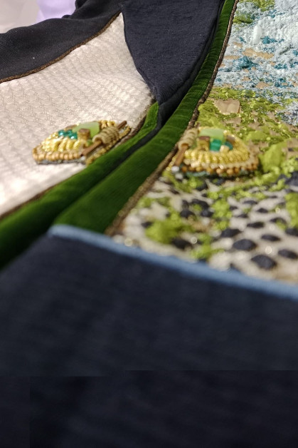 عباية كتان أسود فاخر مع جاكار ومخمل خفيف 010135