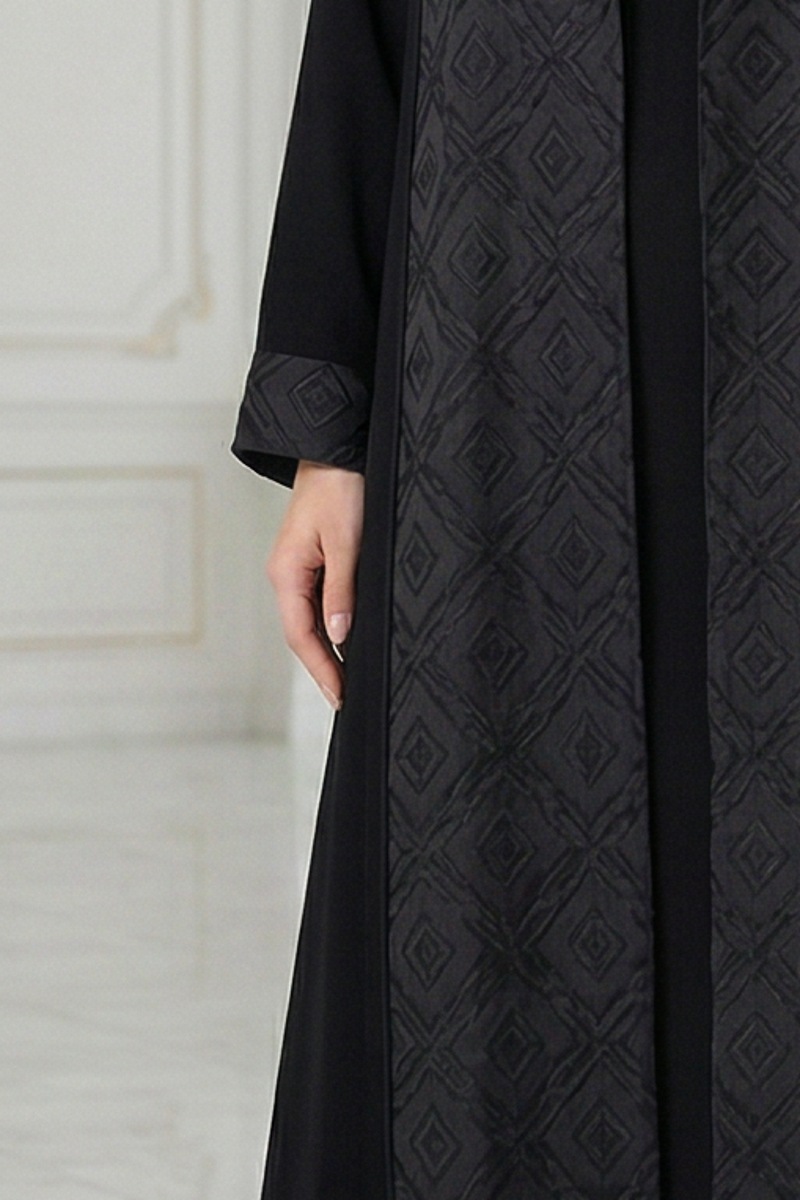 عباية كريب أسود فاخر يونيك و جاكار مطبوع موديل 098