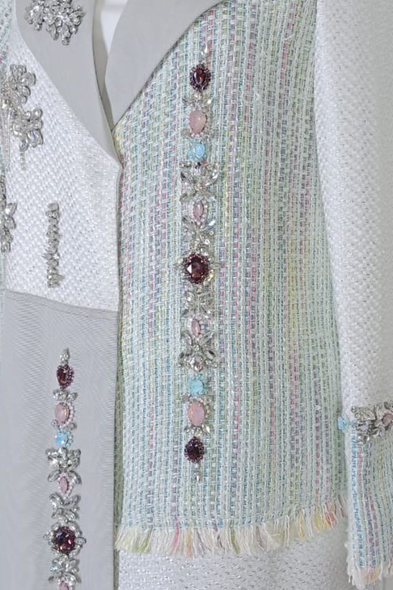 عباية من قماش التويد الفاخر 010124