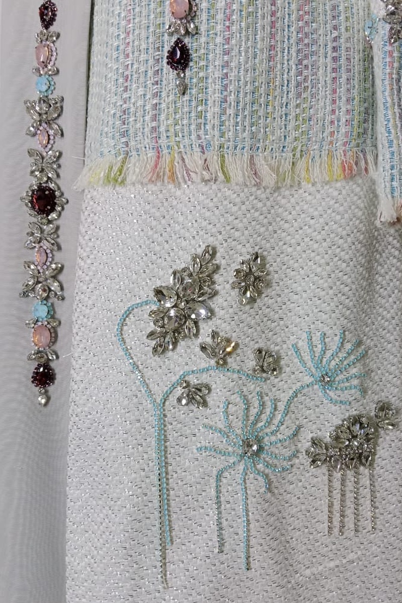 عباية من قماش التويد الفاخر 010124