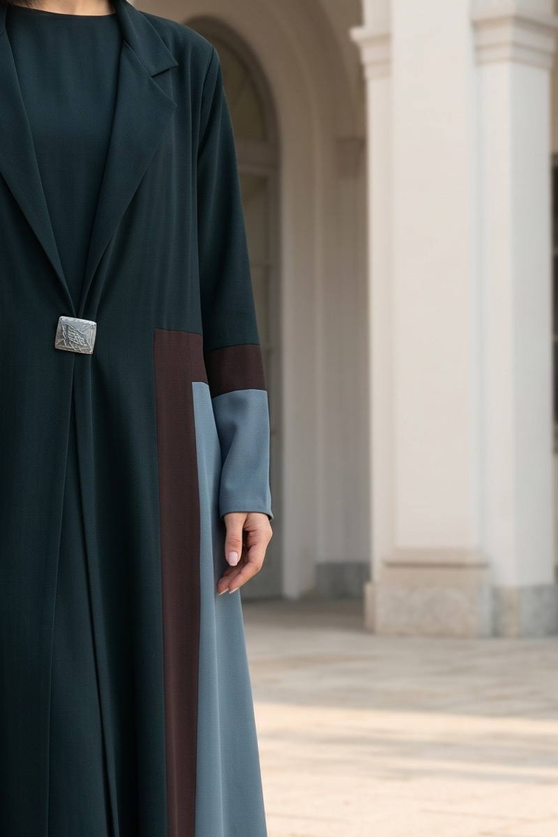 عباية كريب ناعم ملونة 070