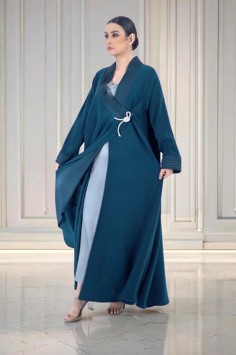 عباية كريب ناعم أخضر داكن 064