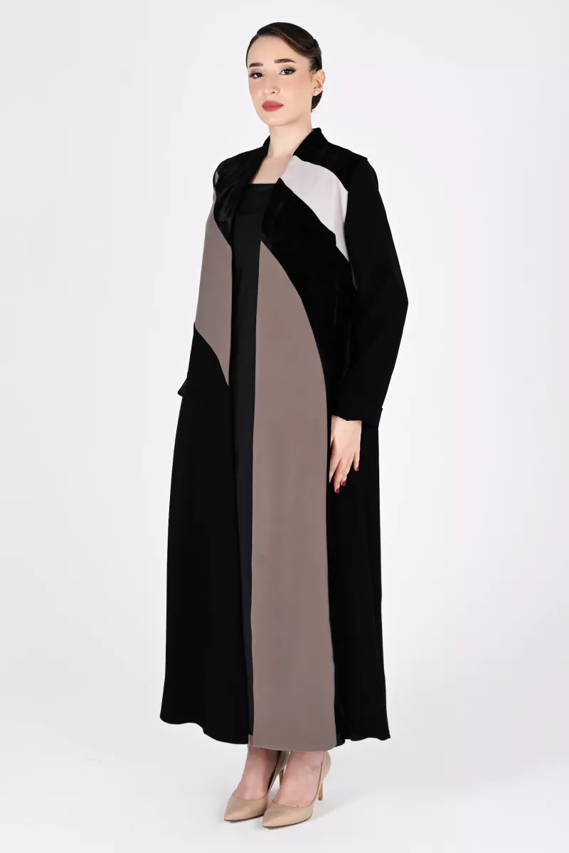 عباية 01042 مزيج من الكريب و المخمل عباية 01042 مزيج من الكريب و المخمل