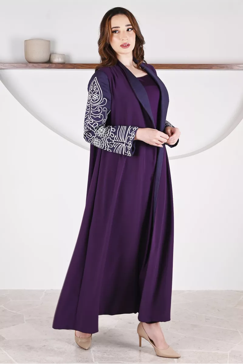 عباية 01049 عباية بليزر من الكريب الأرجواني مع أورجانزا عباية 01049 عباية بليزر من الكريب الأرجواني مع أورجانزا