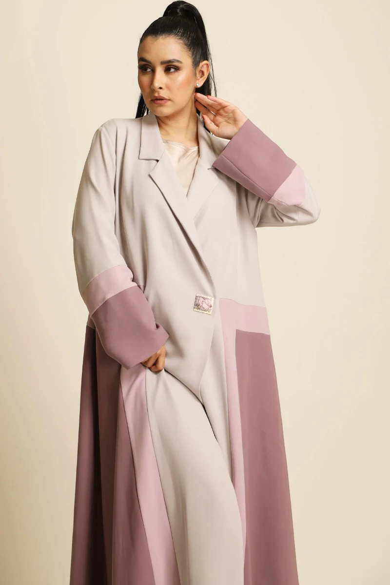 عباية كريب ناعم ملونة 068