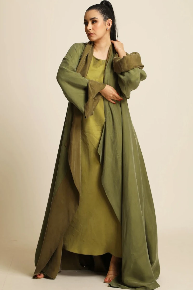 عباية دبل فيس سلك ثقيل أخضر زيتي ( أوليڨ جرين ) 077 عباية دبل فيس سلك ثقيل أخضر زيتي ( أوليڨ جرين ) 077