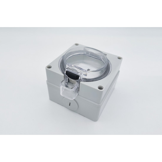 فيش مفرد وتربروف خارجي 13 أمبير IP66 فيش مفرد وتربروف خارجي 13 أمبير IP66