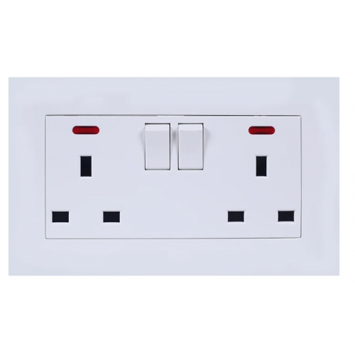 فيش 13A مجــــــوز مع مفتاح ولمبة - أبيض عادي فيش 13A مجــــــوز مع مفتاح ولمبة - أبيض عادي