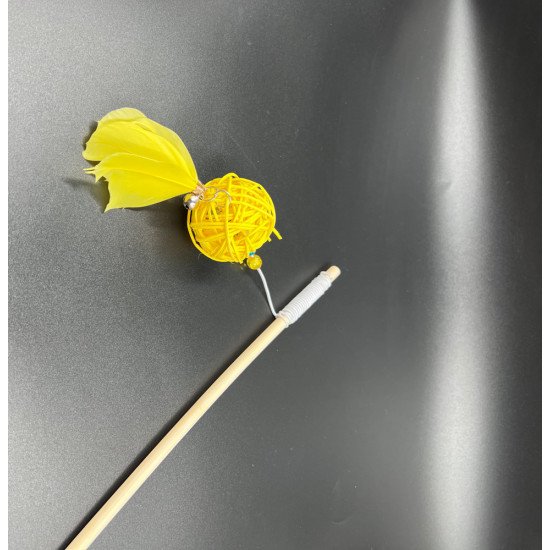 سنارة قطط كورة بريش مع جرس الوان متعدده سنارة قطط كورة بريش مع جرس الوان متعدده