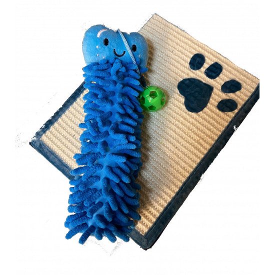 خداشة صغيرة مع تعليقة كورة بأشكال متنوعة خداشة صغيرة مع تعليقة كورة بأشكال متنوعة