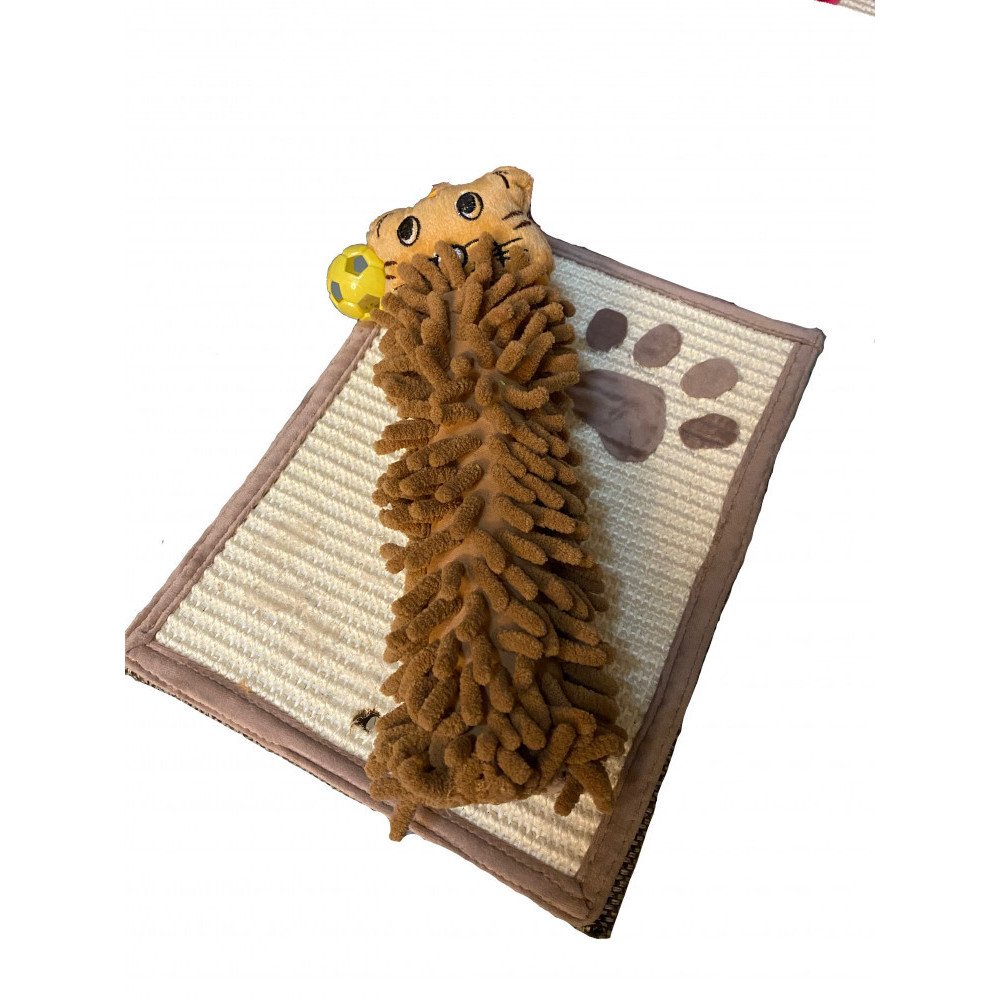 خداشة صغيرة مع تعليقة كورة بأشكال متنوعة خداشة صغيرة مع تعليقة كورة بأشكال متنوعة