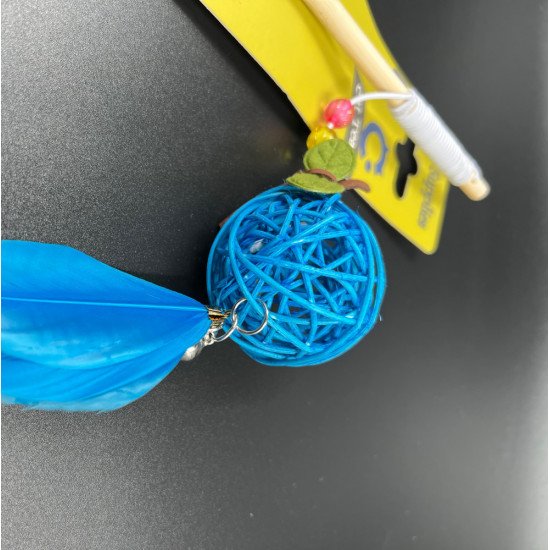 سنارة قطط كورة بريش مع جرس الوان متعدده سنارة قطط كورة بريش مع جرس الوان متعدده