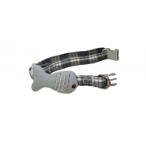 طوق قطني بتصميم سمك لطيف