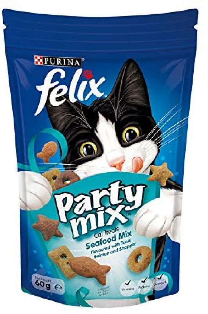 مكافات قطط بنكهة التونا والسالمون والسمك النهاش