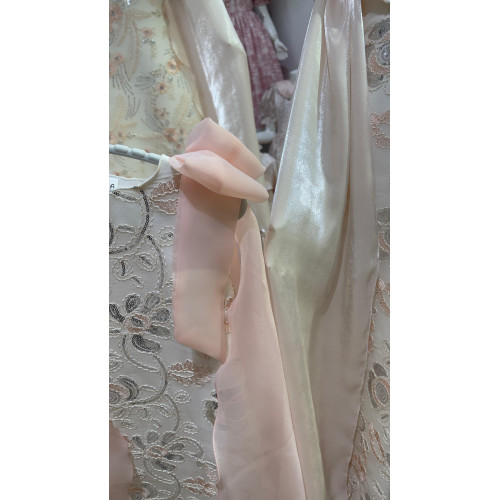 فستان بناتي سبور فراشة - 929 - يوجد اختلاف بدرجة لون الجناح صورة توضيحية فستان بناتي سبور فراشة - 929 - يوجد اختلاف بدرجة لون الجناح صورة توضيحية