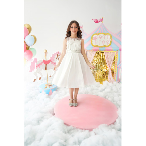 فستان بناتي سهرة إطلالة الأميرات ذيل مرصع وفيونكه من الخلف - M3570 فستان بناتي سهرة إطلالة الأميرات ذيل مرصع وفيونكه من الخلف - M3570