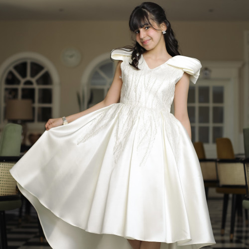 فستان سهرة بناتي بإطلالة ملكية وبتطريز فضي - 832 فستان سهرة بناتي بإطلالة ملكية وبتطريز فضي - 832